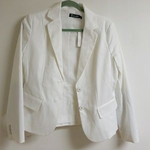 White chic blazer